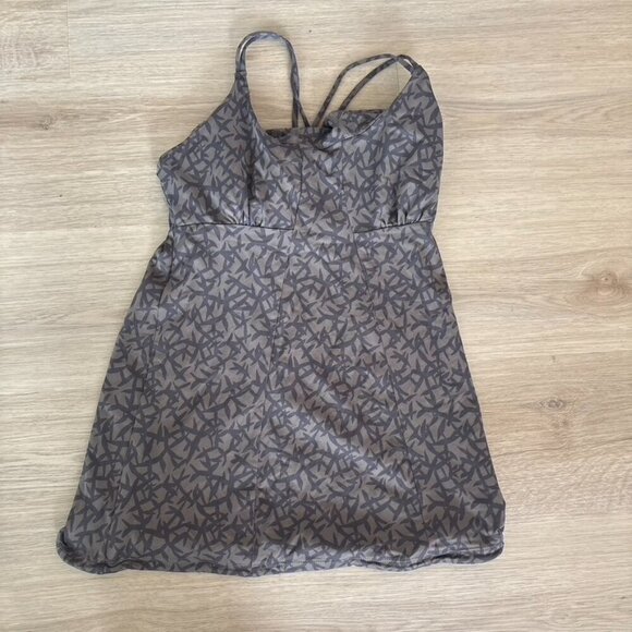 Patagonia Morning Glory Crossback Tank Top Printed Leaf Built in Bra Small - Picture 1 of 7